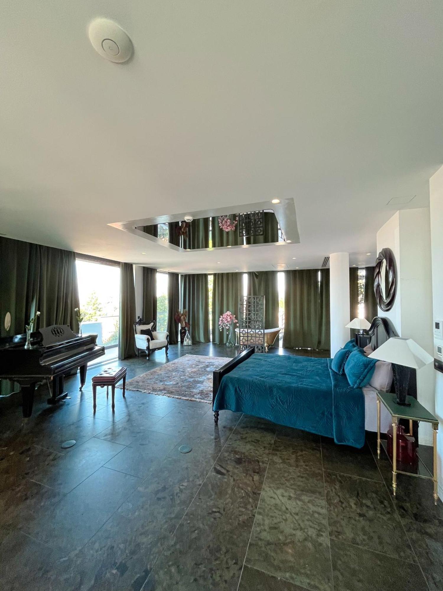 The Babe Boutique Hotel Belgrade Exterior photo